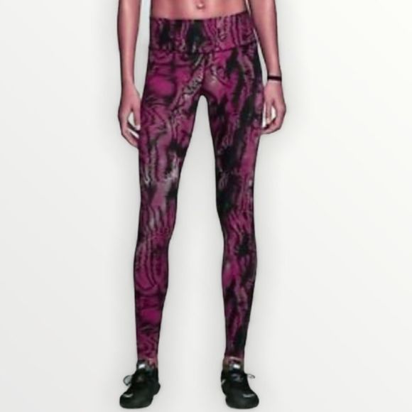 NIKE Legendary Waves Dri Fit Full Length Tight - Picture 2 of 9